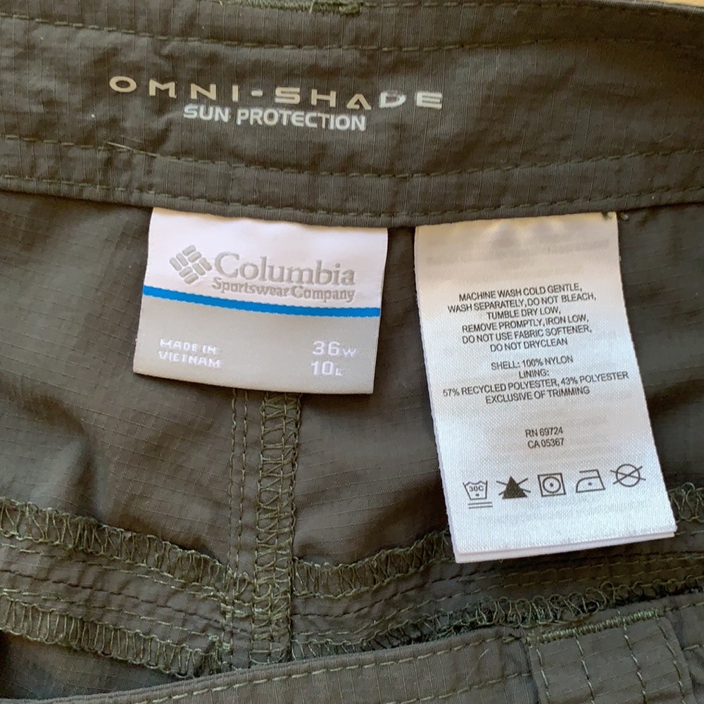 COLUMBIA OMNI-SHADE CARGO SHORTS..LIKE NEW MINT!! - Picture 9 of 12